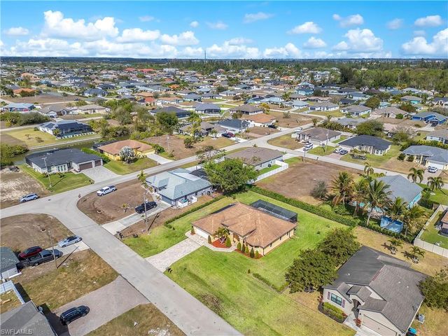 1627 SW 14th ST, Cape Coral, FL 33991