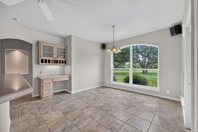 7261 KEENELAND DR, Boerne, TX 78015