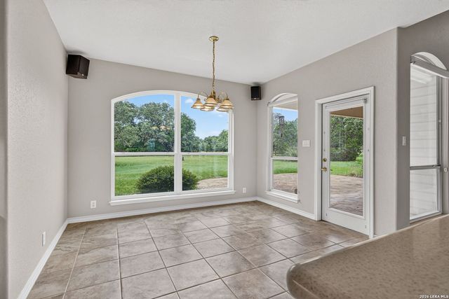7261 KEENELAND DR, Boerne, TX 78015