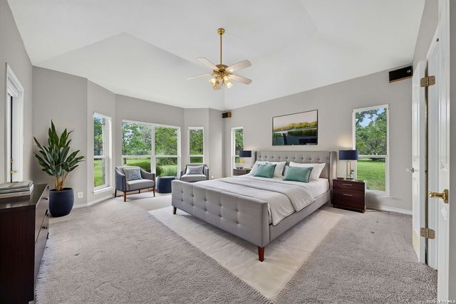 7261 KEENELAND DR, Boerne, TX 78015