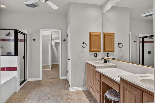 7261 KEENELAND DR, Boerne, TX 78015