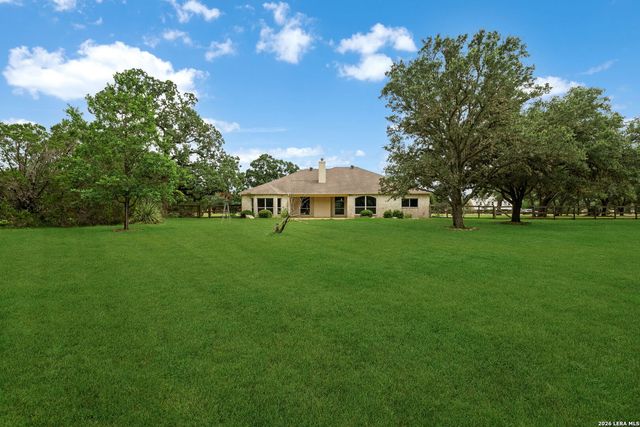 7261 KEENELAND DR, Boerne, TX 78015