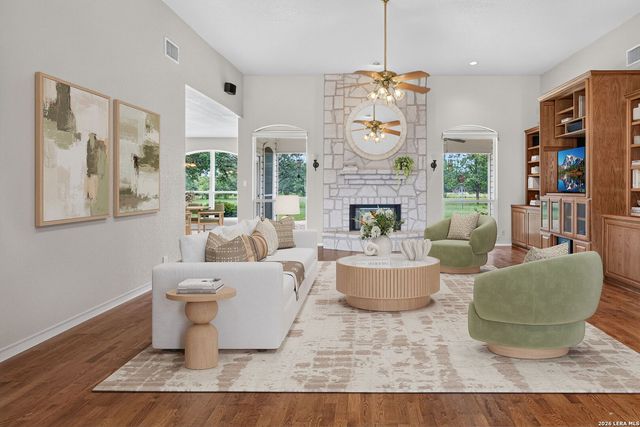 7261 KEENELAND DR, Boerne, TX 78015
