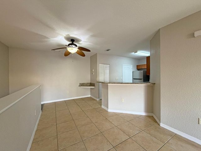 132 SW Peacock Boulevard 17-206, Port St Lucie, FL 34986