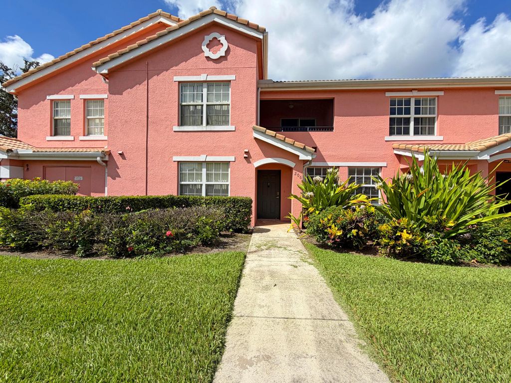 132 SW Peacock Boulevard 17-206, Port St Lucie, FL 34986