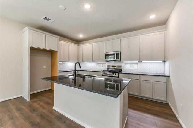 4214 Red Cedar Ring Lane, Pinehurst, TX 77362