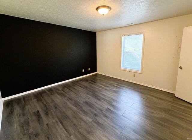 905 W Cardinal Court, Bloomington, IN 47403
