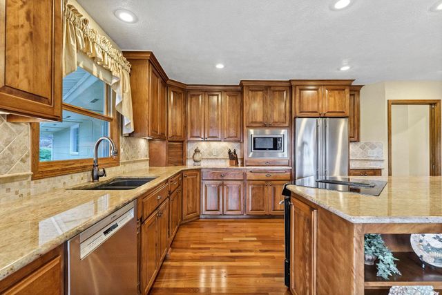 23626 N Perry Rd, Colbert, WA 99005