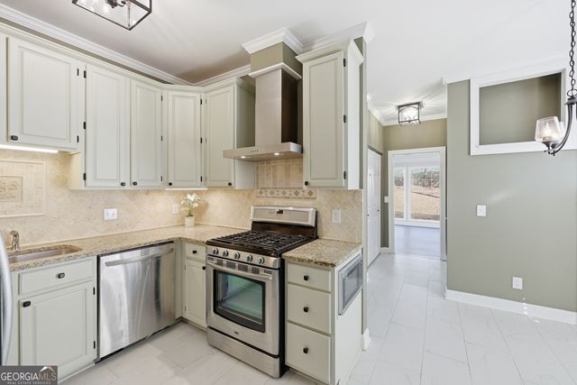 3370 Arbor Walk Drive, Gainesville, GA 30506