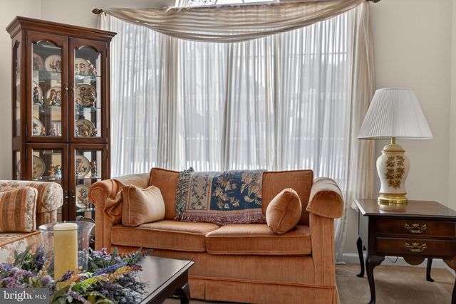 2852 DONEGAL DR, Macungie, PA 18062