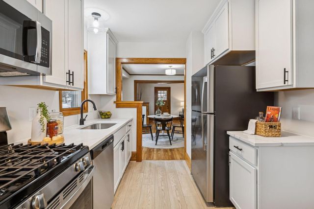 1458 Juliet Avenue, Saint Paul, MN 55105