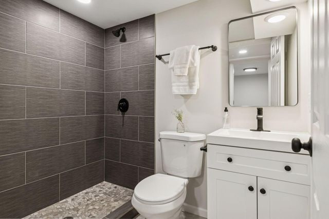 1458 Juliet Avenue, Saint Paul, MN 55105