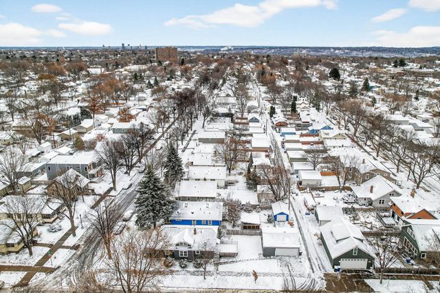 1458 Juliet Avenue, Saint Paul, MN 55105