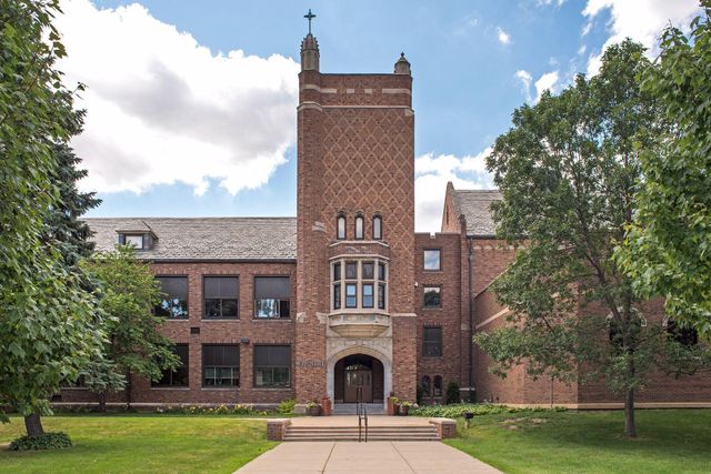 1458 Juliet Avenue, Saint Paul, MN 55105