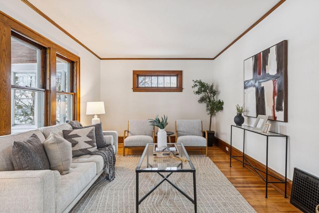 1458 Juliet Avenue, Saint Paul, MN 55105