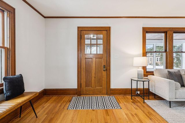 1458 Juliet Avenue, Saint Paul, MN 55105