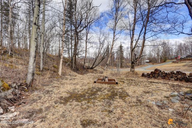 3860 N Engstrom Road, Wasilla, AK 99654