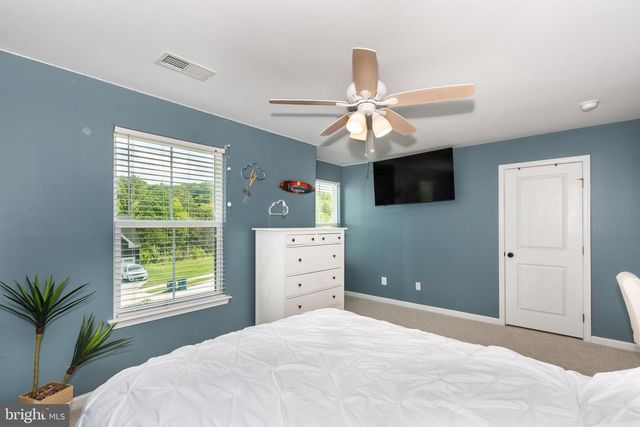 36 ROCKDALE DR, Seven Valleys, PA 17360