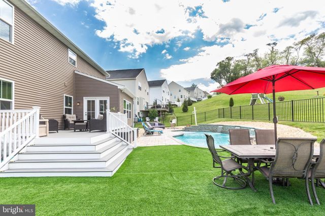 36 ROCKDALE DR, Seven Valleys, PA 17360
