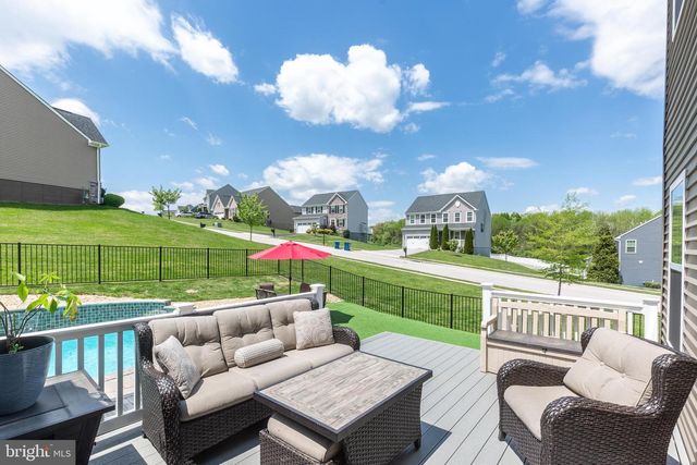36 ROCKDALE DR, Seven Valleys, PA 17360