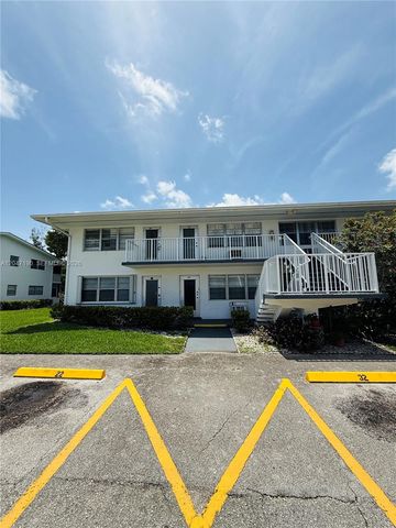 21 Windsor B b, West Palm Beach, FL 33417