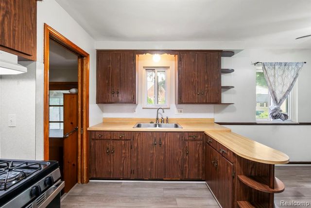 19050 Dartmouth Street, Dearborn, MI 48124
