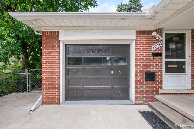 19050 Dartmouth Street, Dearborn, MI 48124