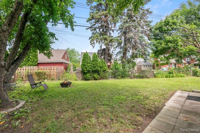 19050 Dartmouth Street, Dearborn, MI 48124