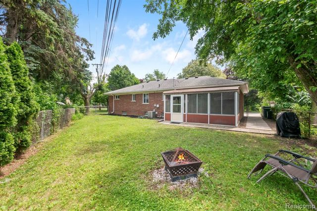 19050 Dartmouth Street, Dearborn, MI 48124