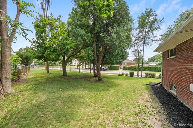 19050 Dartmouth Street, Dearborn, MI 48124