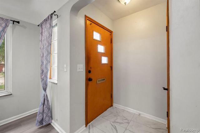 19050 Dartmouth Street, Dearborn, MI 48124