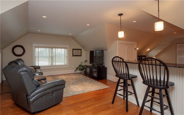 58 Ridge Road, Newport, RI 02840