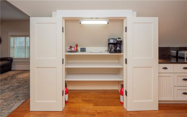 58 Ridge Road, Newport, RI 02840