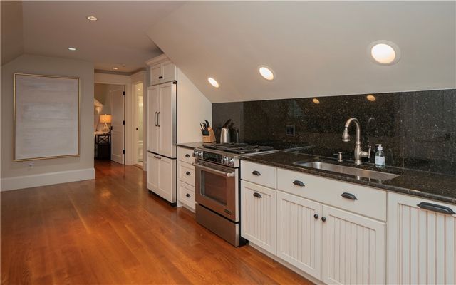 58 Ridge Road, Newport, RI 02840