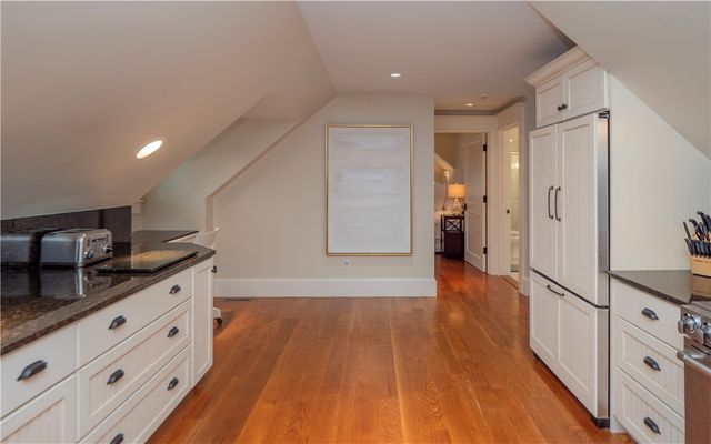 58 Ridge Road, Newport, RI 02840