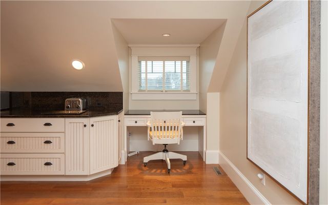 58 Ridge Road, Newport, RI 02840