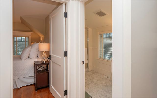 58 Ridge Road, Newport, RI 02840