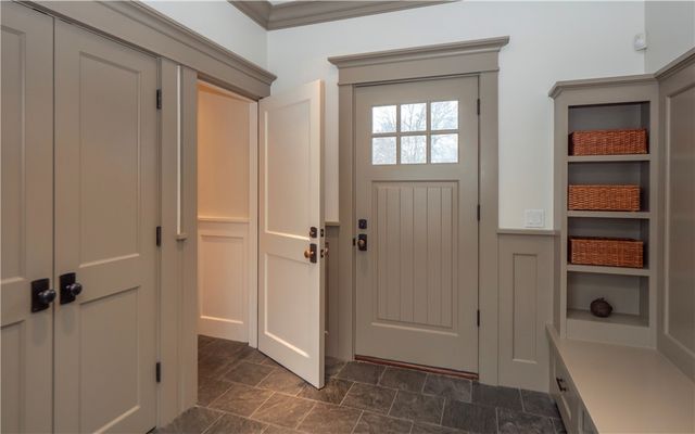 58 Ridge Road, Newport, RI 02840