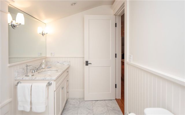 58 Ridge Road, Newport, RI 02840