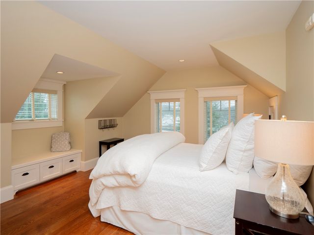 58 Ridge Road, Newport, RI 02840