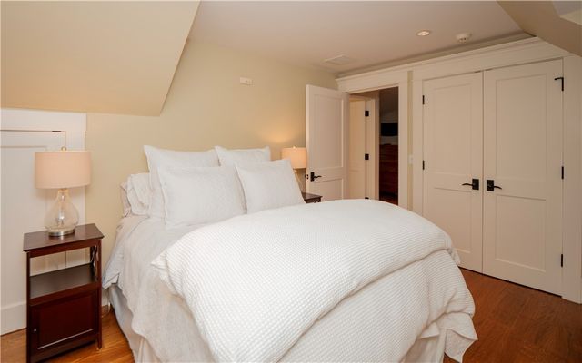 58 Ridge Road, Newport, RI 02840