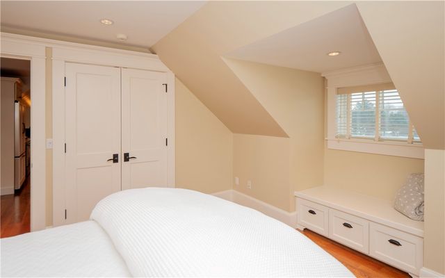 58 Ridge Road, Newport, RI 02840