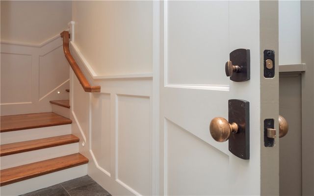 58 Ridge Road, Newport, RI 02840