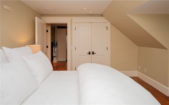 58 Ridge Road, Newport, RI 02840