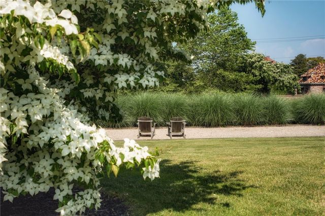 58 Ridge Road, Newport, RI 02840