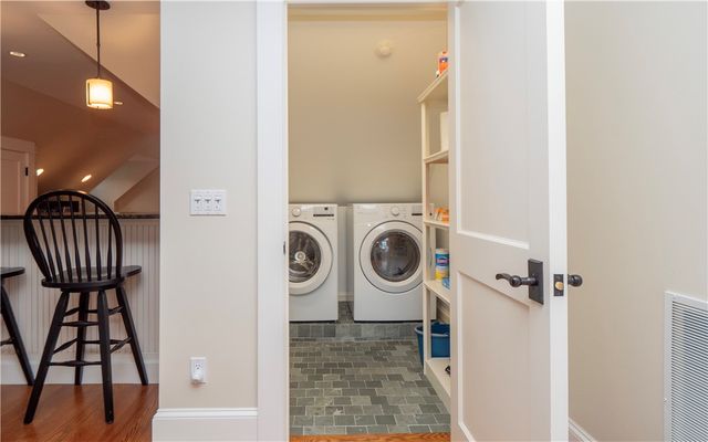 58 Ridge Road, Newport, RI 02840