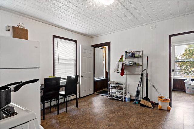 102 Francis Avenue, Pawtucket, RI 02860