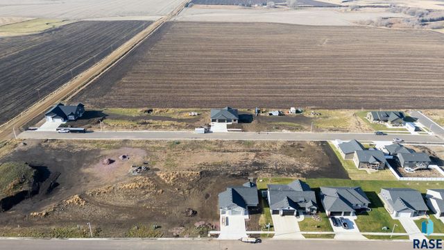 910 Sunset St Street, Valley Springs, SD 57068