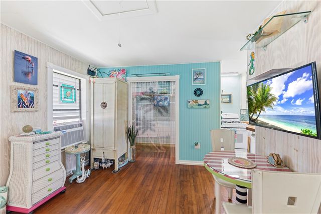 308 W Avenue A, Port Aransas, TX 78373