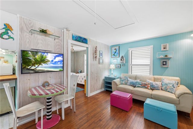 308 W Avenue A, Port Aransas, TX 78373